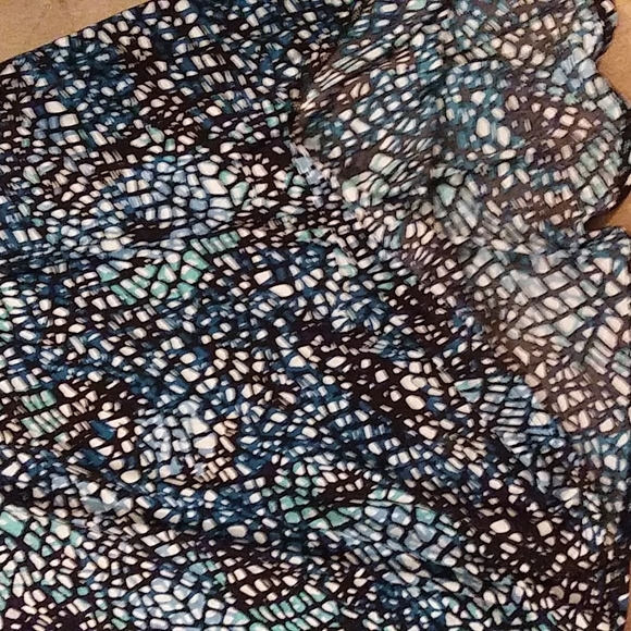 George 2 Piece Matching Outfit (Top&Skirt) - Picture 7 of 7